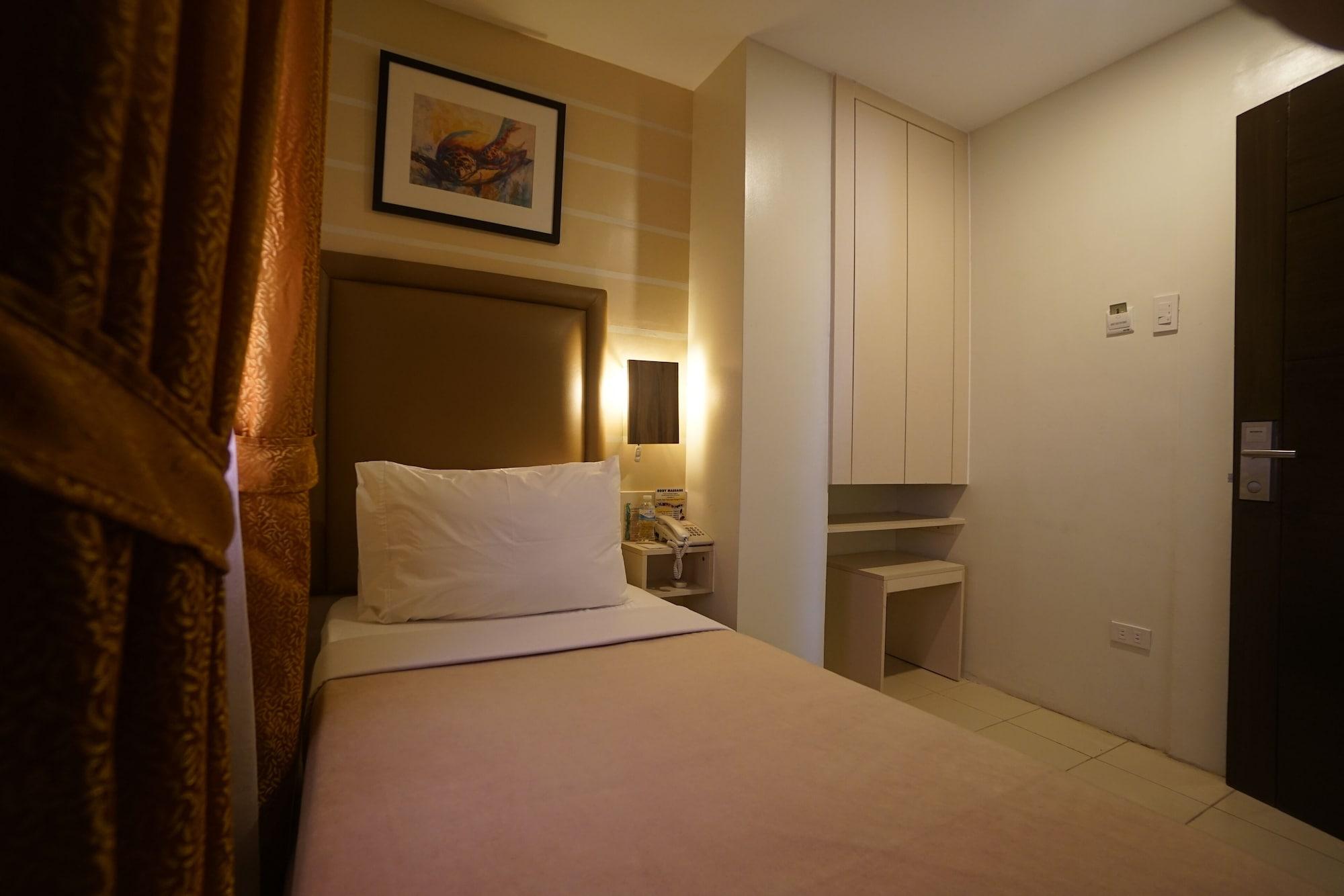 Cebu Uncle Tom'S Cabin Hotel Powered By Cocotel Exterior foto