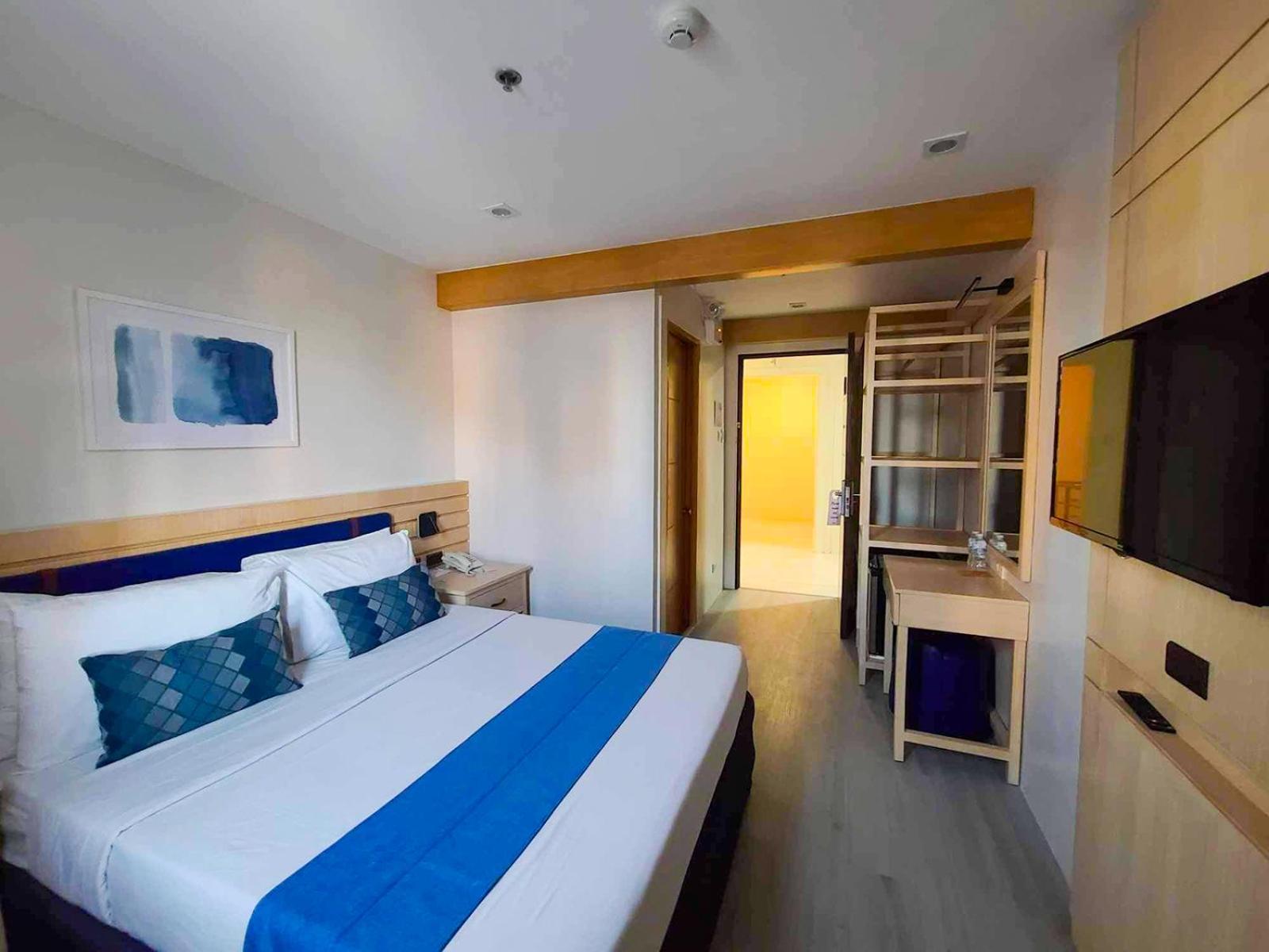 Cebu Uncle Tom'S Cabin Hotel Powered By Cocotel Exterior foto