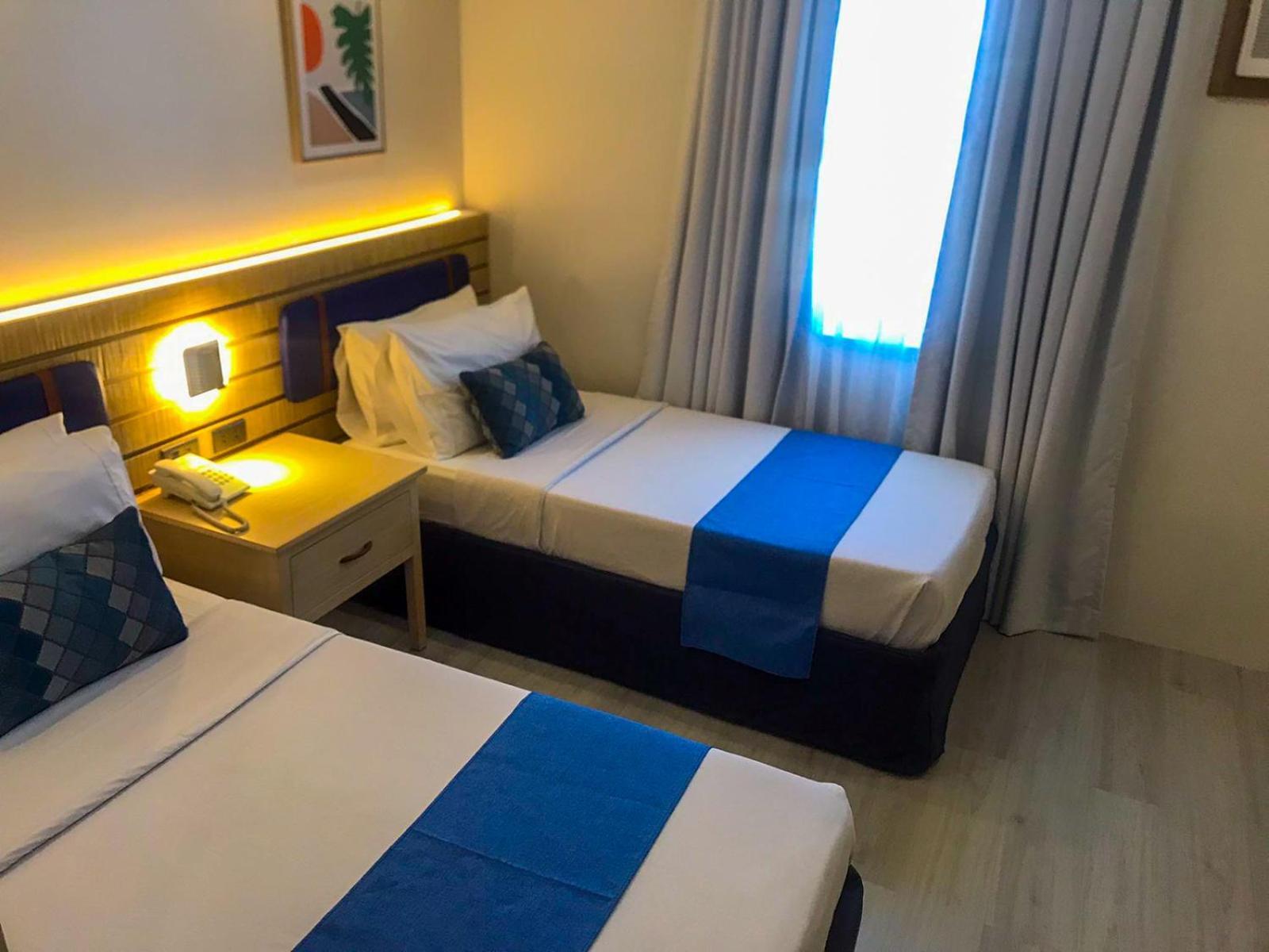 Cebu Uncle Tom'S Cabin Hotel Powered By Cocotel Exterior foto