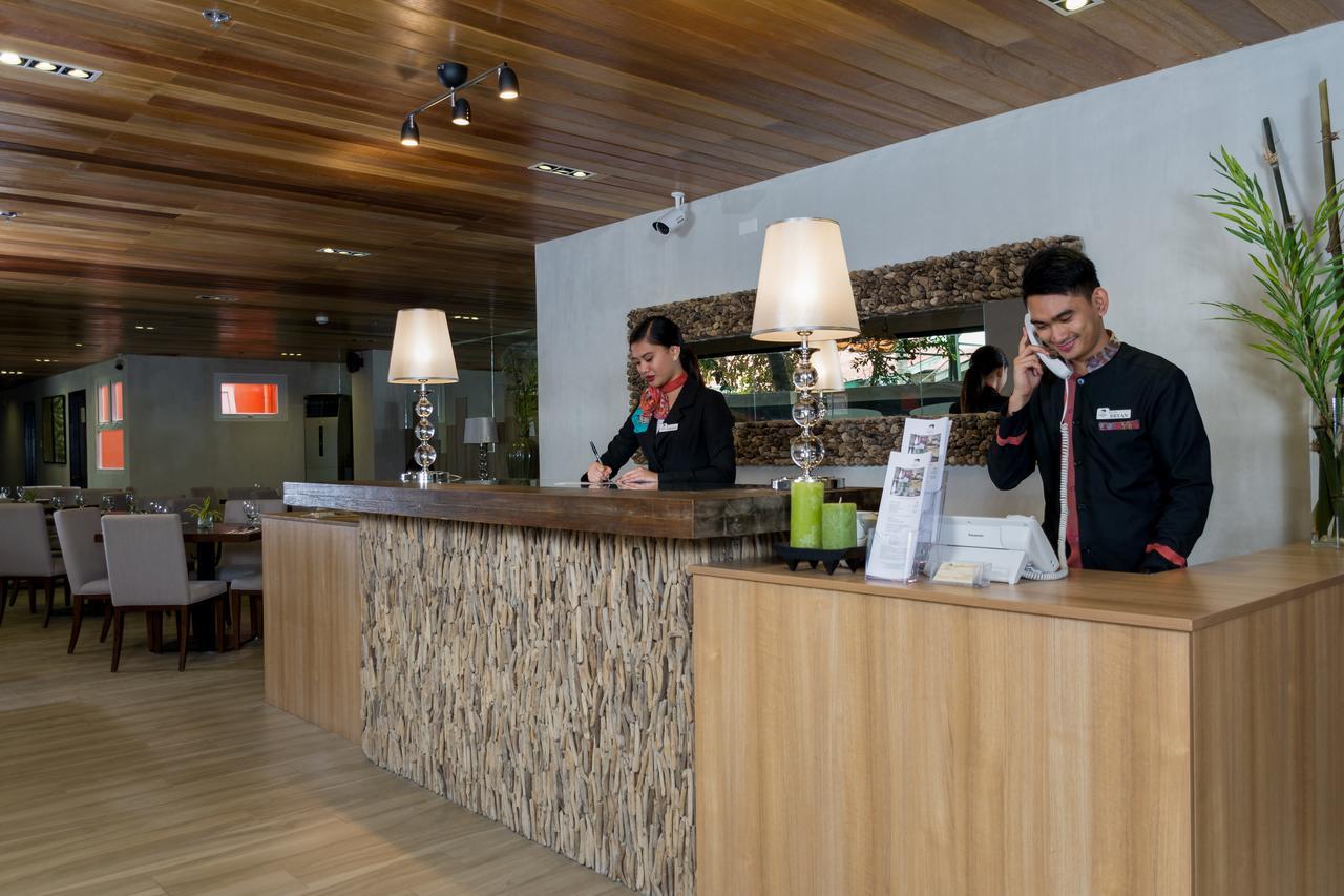Cebu Uncle Tom'S Cabin Hotel Powered By Cocotel Exterior foto